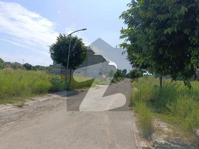 Facing Park Residential Plot Available For sale In Top City 1 Block D