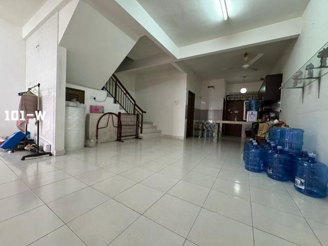 FACING PARKING Bandar Parklands Klang 20x75 Double Storey House 4R4B