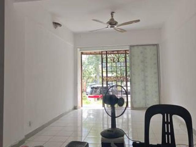 Facing Parking Groundfloor Apartment Mawar Bukit Beruntung Rawang