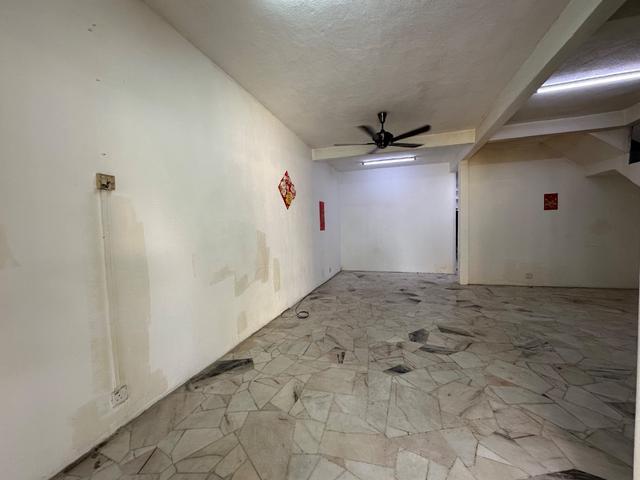 FACING PARKING LIMITED 2 Storey House Kampung Raja Uda Port Klang