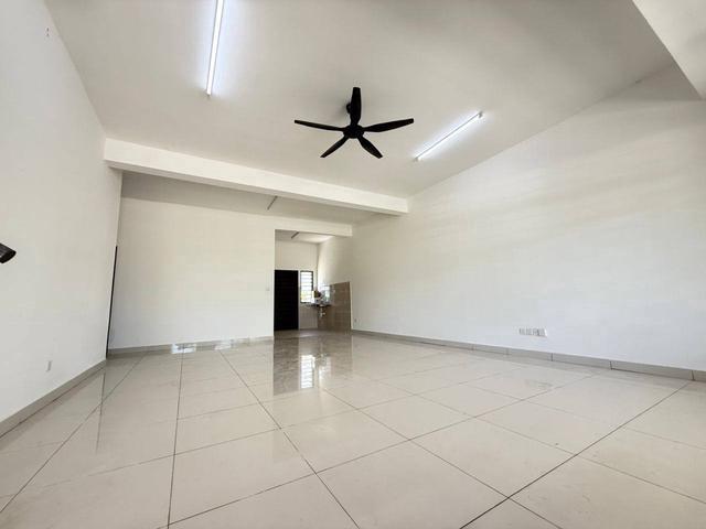 Facing playground 22x70 di Dcendana Tasik Kesuma Semenyih