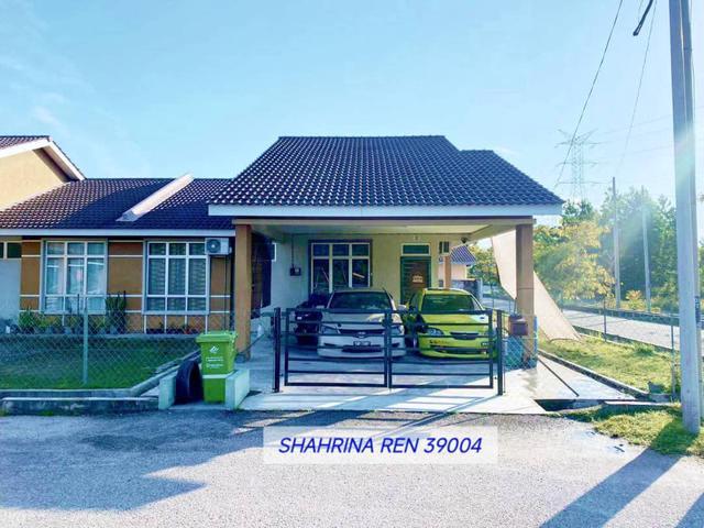Facing Playground End lot SEMID TAMAN GAMBANG DAMAI 1