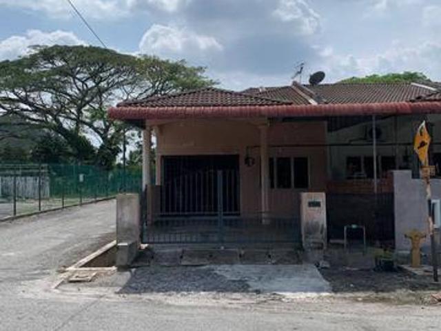 Facing Playground End Lot Taman Tanjung Mewah