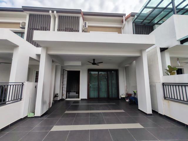Facing playground Fully furnished 20x80 Fleita Alam Impian Sek 35 shah