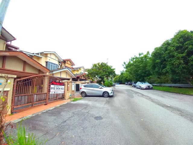 FACINGOPEN 300m SKBSP 2 Storey Terrace Bandar Seri Putra Bangi