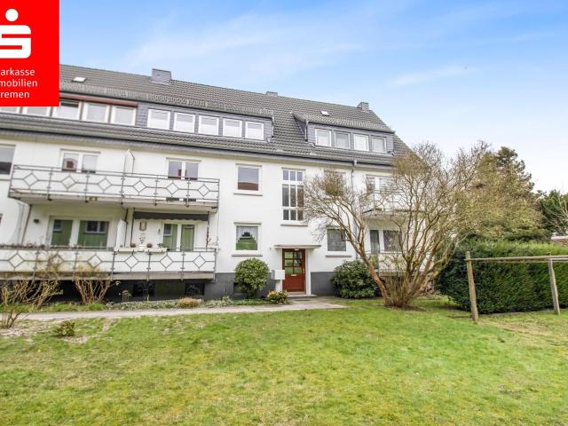 Fähr Lobbendorf: Helle 2 Zimmer Etagenwohnung mit kleinem Balkon in ruhiger Wohnlage