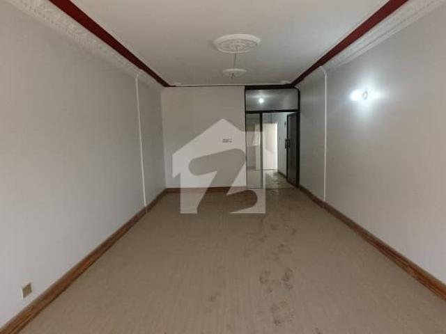 Fair Priced 1700 Square Feet Flat Available In Gulshan e Iqbal Block 13/A