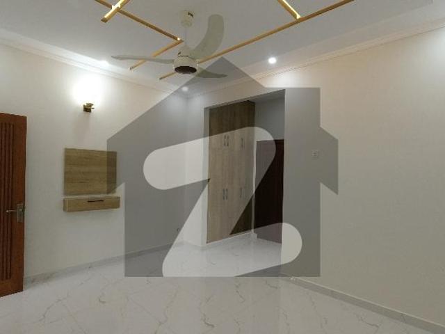 Fair Priced Main Double Road 8 Marla House Available In Jinnah Gardens Phase 1