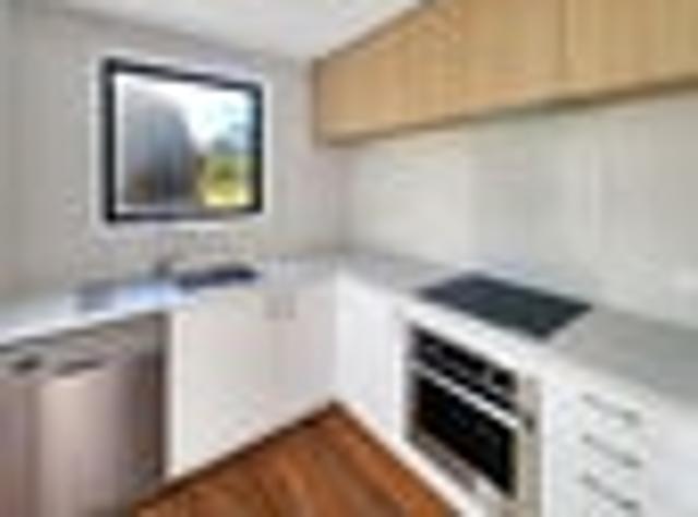 Fairfield, 2 bedrooms, $595 pw
