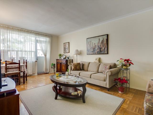 Fairlawn Apartments 1 Bedroom Apartment for Rent at 2552 Keele St, Toronto, ON M6L 2N8 Maple Leaf