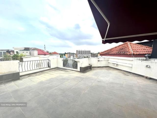 Fairmount Condominium D16, Condominium