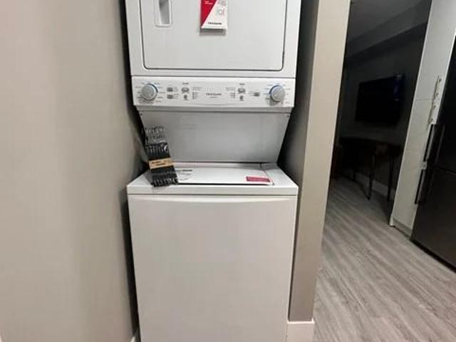 Fairtree Manor in QUEEN MARY PARK *RENOVATED 1 Bedroom Apartment for Rent at 10635 114 St Nw, Edmonton, AB T5H 3J8 Queen Mary Park