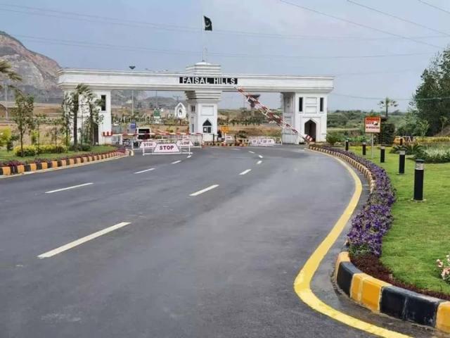 Faisal hills A block 30x60 14 paid old MDR back Islamabad B 17 ID 25006