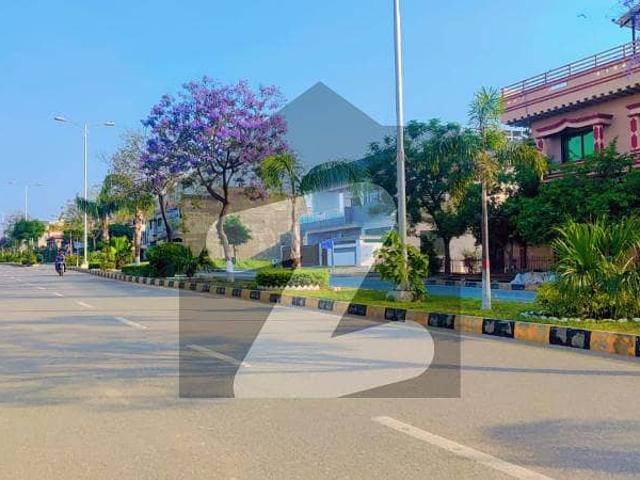 Faisal hills block c 25*50 plot for sale on goo location first come first avail