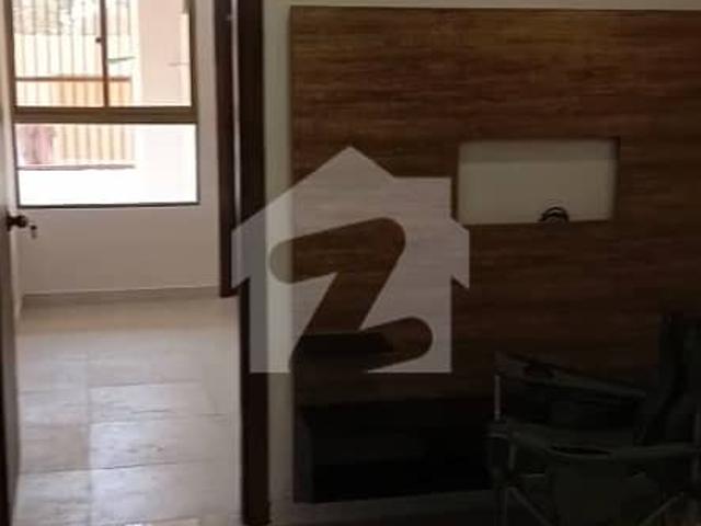Falak naz twin tower flat for rent