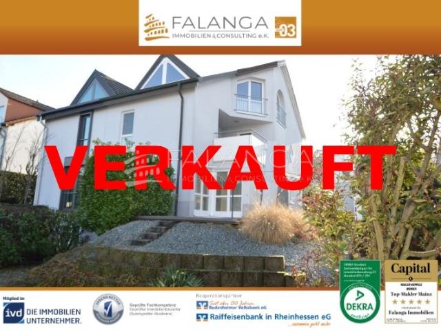 Falanga Immobilien großzügige DHH mit Sauna und Kamin unweit des Lennebergwalds in Budenheim!