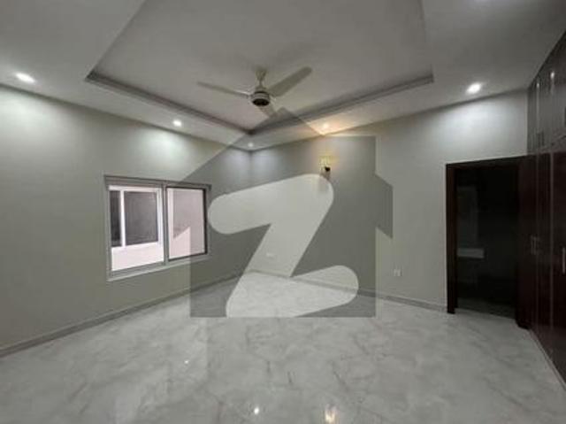 Falcon complex 350 yards house for sale hot property falcon complex new malir
