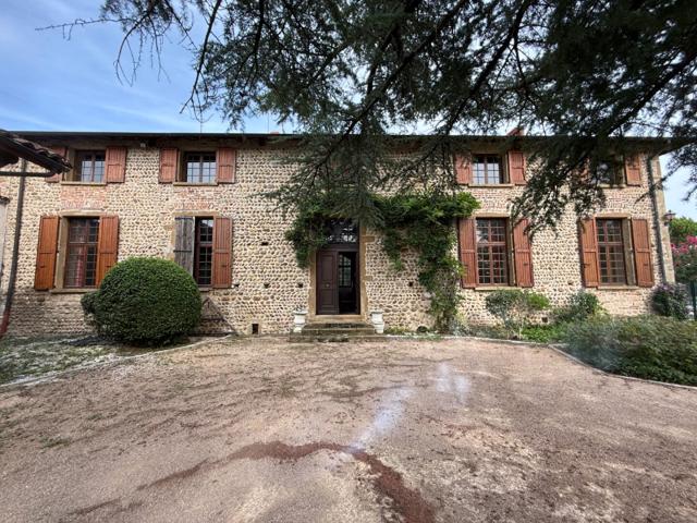 Faramans Vente Propriété/château 38