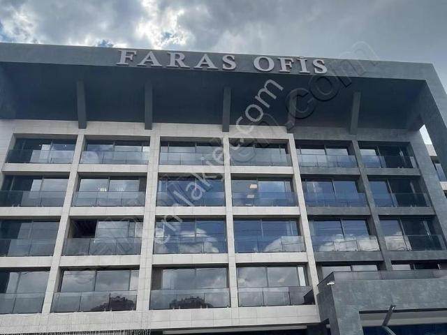 Faras Ofis'te Bölmeli Ön Cephe Kiralık Ofis