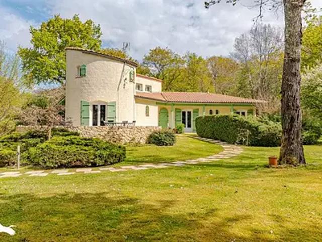 Fargues Saint Hilaire 33370 Achat / Vente maison 6 pièces t6 au dernier étage parking