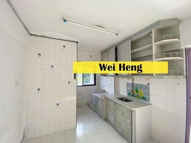 farlim 4d corner unit 3 bedrooms low floor in farlim for sell