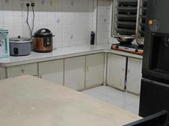 farlim 4D flat corner lot 2 bedroom