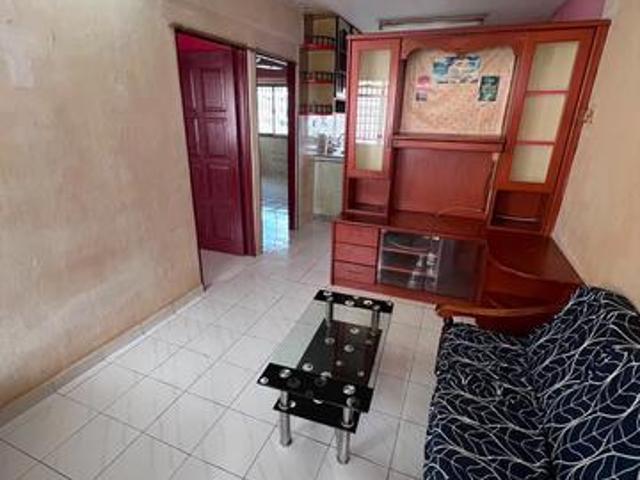 Farlim Flat Block 4D Near Bus Stand 2Bedrooms Partly Renovated