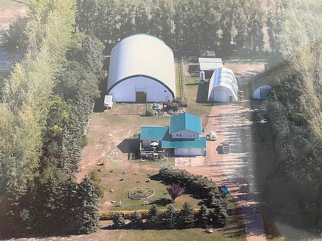 Farm,equestrian And Kennel Business For Sale!