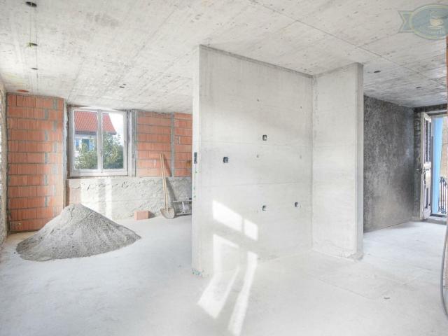 Farm for restoration with 5 rooms on sale in Montignez | dreamo. Ch