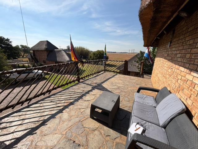 Farm in Mooilande For Sale