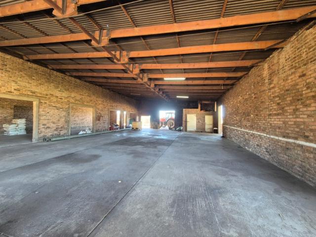 Farm in Alma For Sale