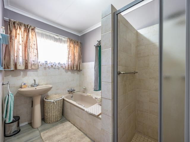 Farm in Derdepoort For Sale