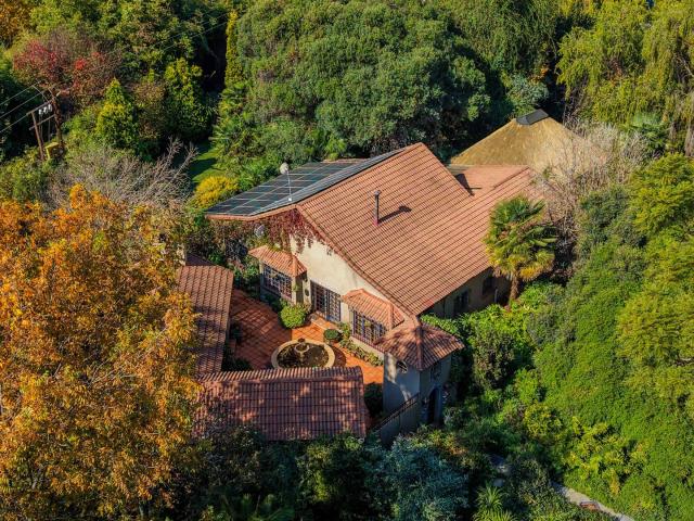 Farm in Hartbeespoort Rural For Sale