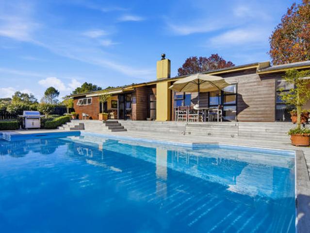 Farmhouse Charm on a Rare 1.8ha Block