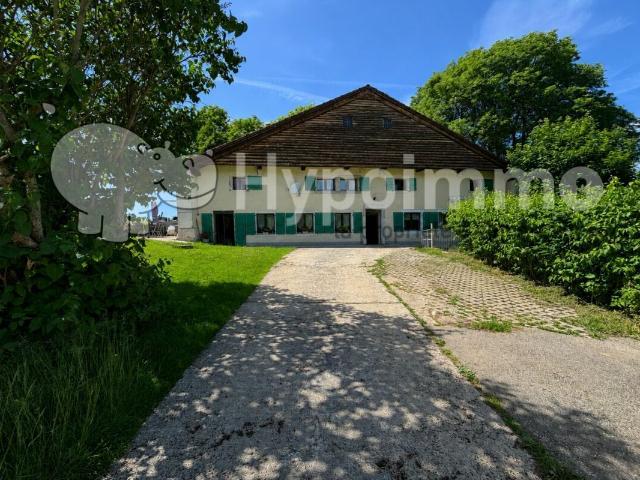 Farmhouse with 8 rooms on sale in La Chaux du Milieu Ref Le Quartier 158 | dreamo. Ch