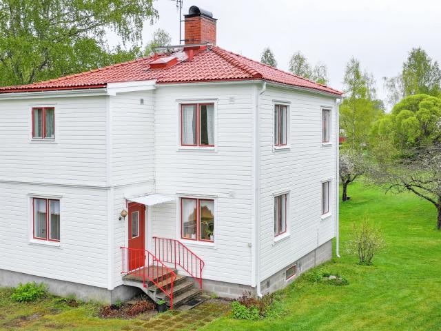 Färnebovägen 895
