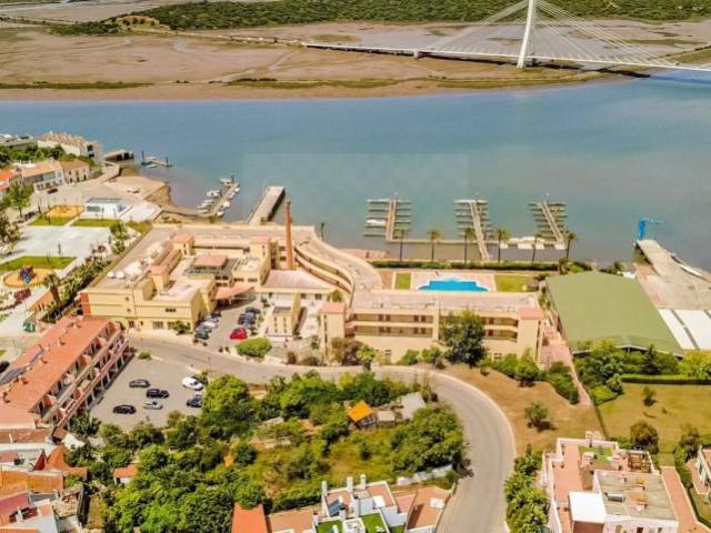 Faro Lagoa 8400 103798676