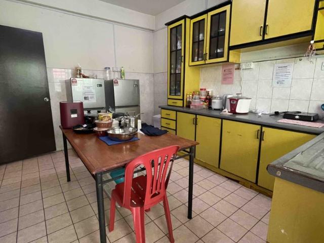 Fast Call Me For Viewing BU 11 Middle Room At Bandar Utama Hot Selling Area️️