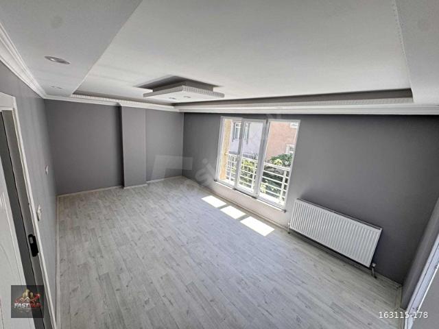 FASTYAP`TAN ARNAVUTKÖYDE SATILIK 100M 2+1 ARA KAT DAİRE