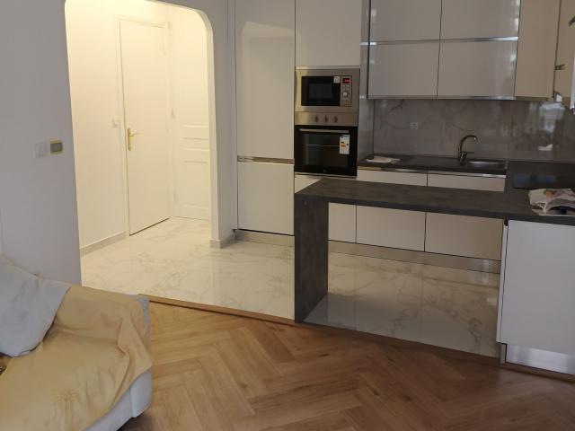 Fashionable & beautiful flat Very central Nice