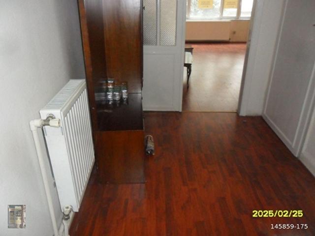FATİH MERKEZDE SATILIK 1 KAT BOŞ 90 METRE DAİRE