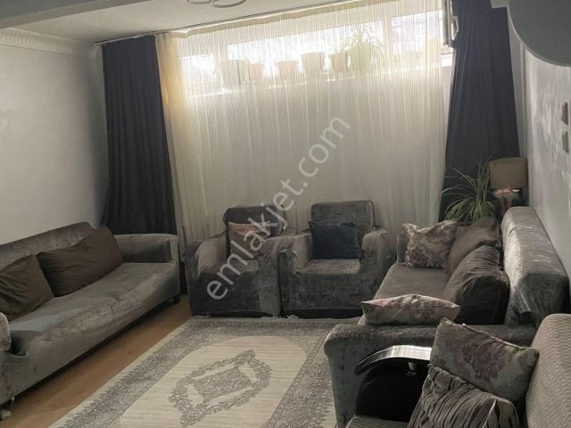 Fatih Şehremini Mahallesi 1+1/55m2/bahçe Katı Satılık Daire