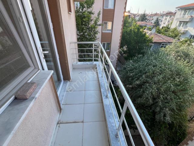 Fatih Konaklarında 4+1 Net 150 M² 125.yıl Ortaokulu Yanı Kiralık