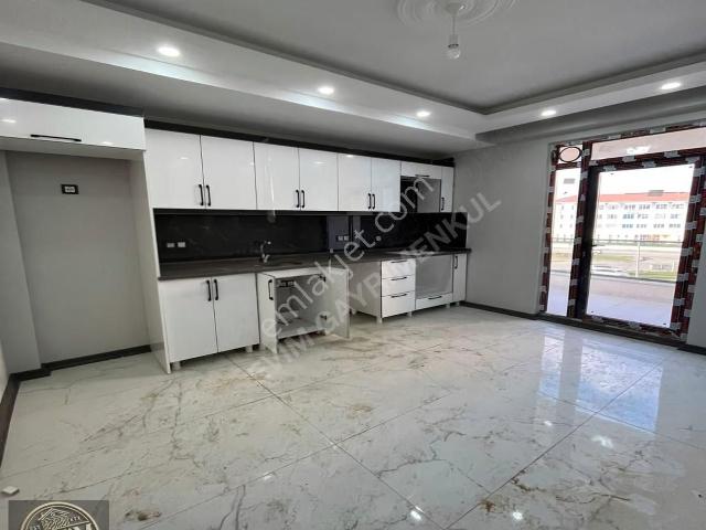 Fatih Mah. Adalet Sarayı Arkası Ön Cephe 2+1 126m2 Satılık Daire