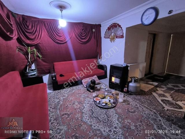 Fatih Mahallesi 2+1 100m2 Bahçeli 14 Yıllık Binada Bodrum Daire