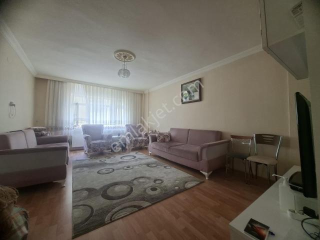 Fatih Mahallesinde 3+1 130m2 Katta Bağımsız