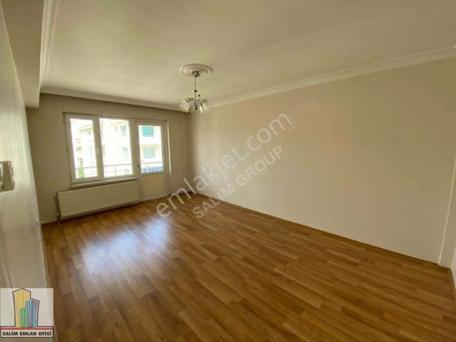 Fatih Mahallesinde Bakımlı Geniş Ön Cephe 3+1 Kiralık Daire