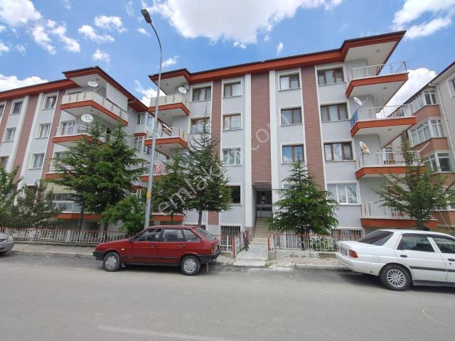 Fatihte Satılık 3+1 Birinci Kat Daire