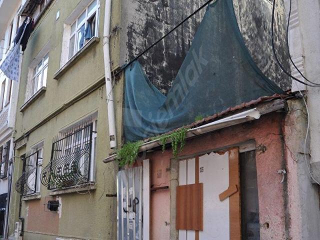 Fatih'te Satılık Bahçeli 2 Bina ve ArsasıLand for Sale in Old City