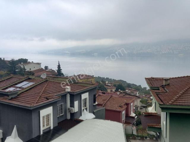 Fatih'ten Harmankaya'da 3+2 200m2 Masrafsız Satılık Triplex Villa